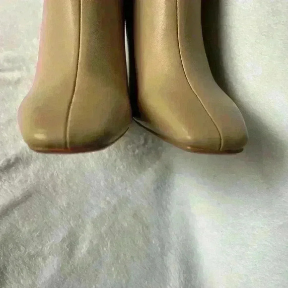 Torgeis New York Milan Taupe Wedge Boot NWOT - 8.5 - Picture 8 of 10